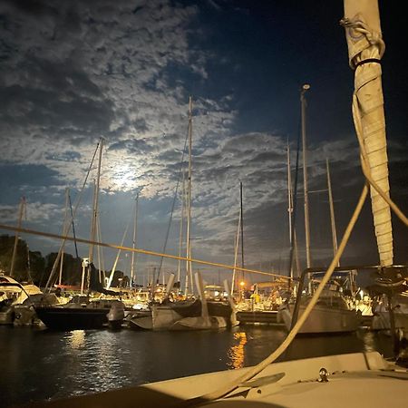 Yacht Studio Galarne Saint-Raphaël Extérieur photo